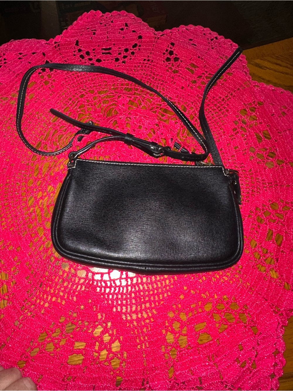 Dooney & Bourke - Picture 3 of 7